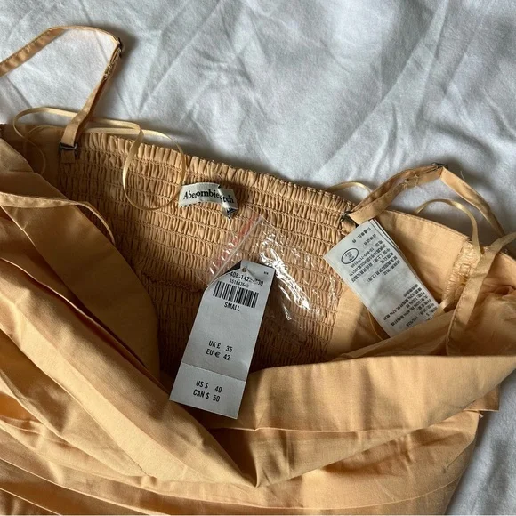 Abercrombie and Fitch strapless poplin top small - Picture 2 of 4